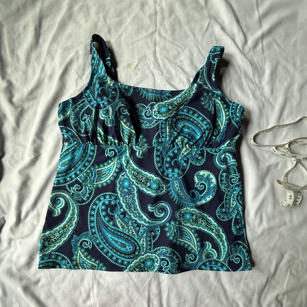 EUC Women’s Lands' End DD- Cup Underwire Blue Paisley Tankini (Size 18)